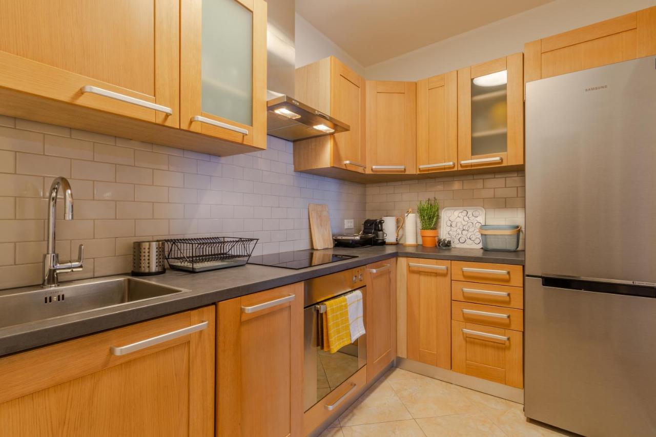 City Garden Apartment โปเรช ภายนอก รูปภาพ